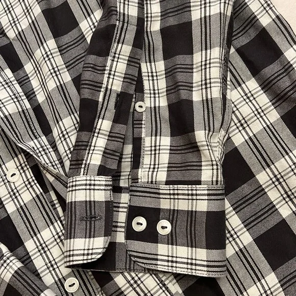 RVCA slim fit button down shirt - Picture 3 of 10
